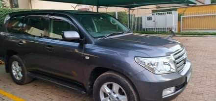 A picture of 2024 Land cruiser v8 2008