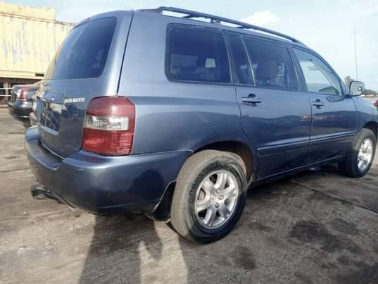 A picture of 2006 Toyota Highlander Sports
