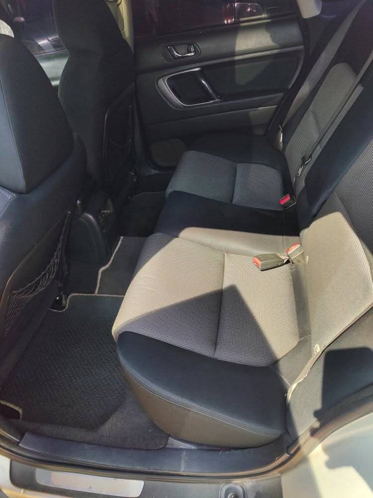 A picture of 2006 Subaru legacy