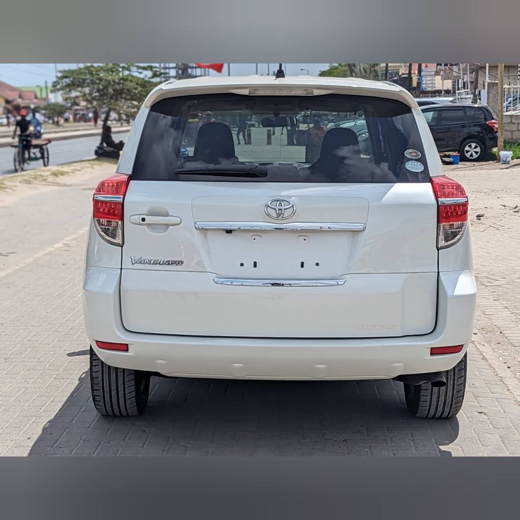 A picture of TOYOTA VANGUARD