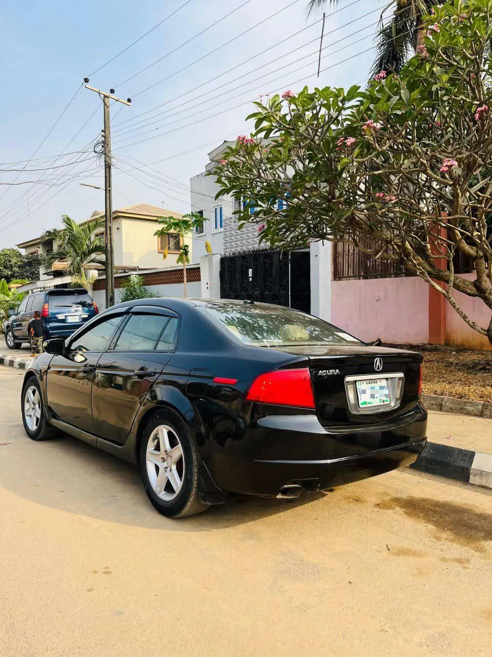 A picture of Acura tl