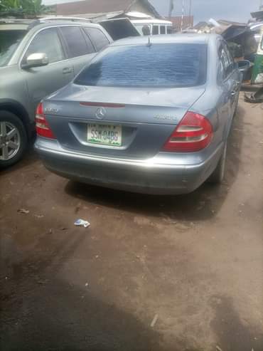 A picture of E 320 Mercedes 4 matic Benz Abs need attention Engine
