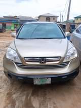 A picture of Super clean 2009 model Honda CR V Jeep