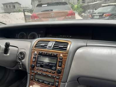 A picture of Toyota Avalon dashboard Silent engine Smooth gear Chilling a c