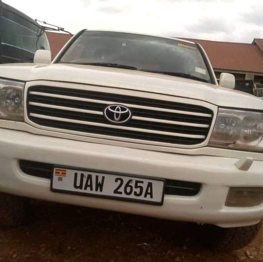A picture of Toyota Land cruiser GX V8