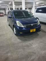 A picture of TOYOTA ISIS