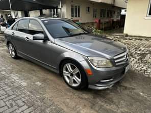 A picture of Super Excellent Mercedes Benz C300 2010 TOKS STANDARD PREOWNED Leather