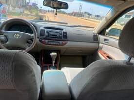 A picture of Toyota Camry 04
