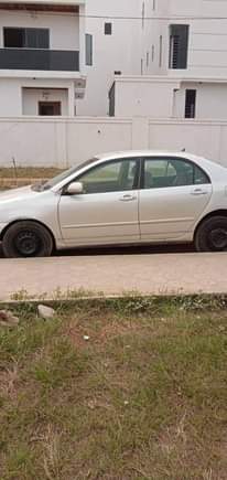 A picture of 2005 Toyota Corolla 4plug
