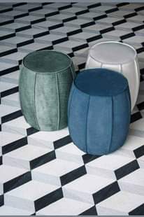 A picture of Fundi sofa aina zote whtsap 0622267685