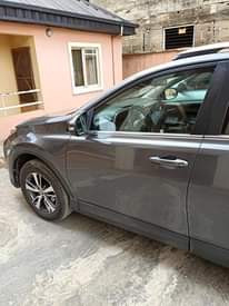 A picture of Toyota RAV4 XLE 2019 Model