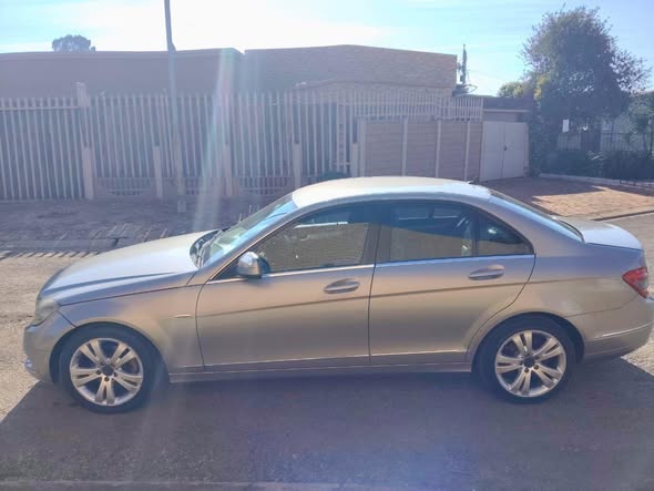 mercedes benz c180