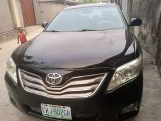 A picture of 08 model Toyota