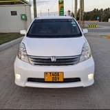 A picture of TOYOTA ISIS