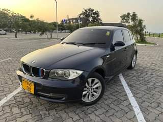 A picture of BM 1SERIES BEI 13M 0682287760