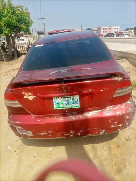 A picture of Toyota Camry 2004 06 model going for 2 250M 4plugs
