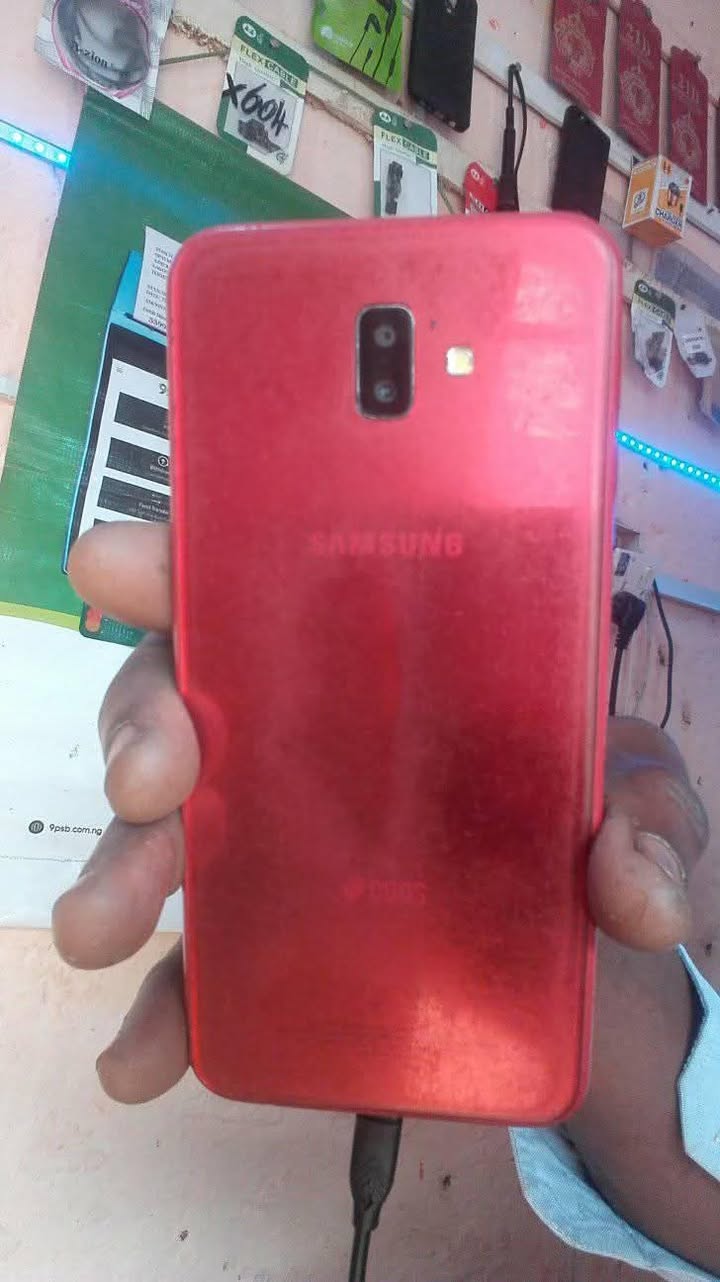 A picture of Samsung Galaxy J6 