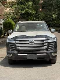 A picture of TOYOTA LANDCRUISER 2022 model