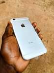 A picture of iPhone 6s 32Gb at 220k