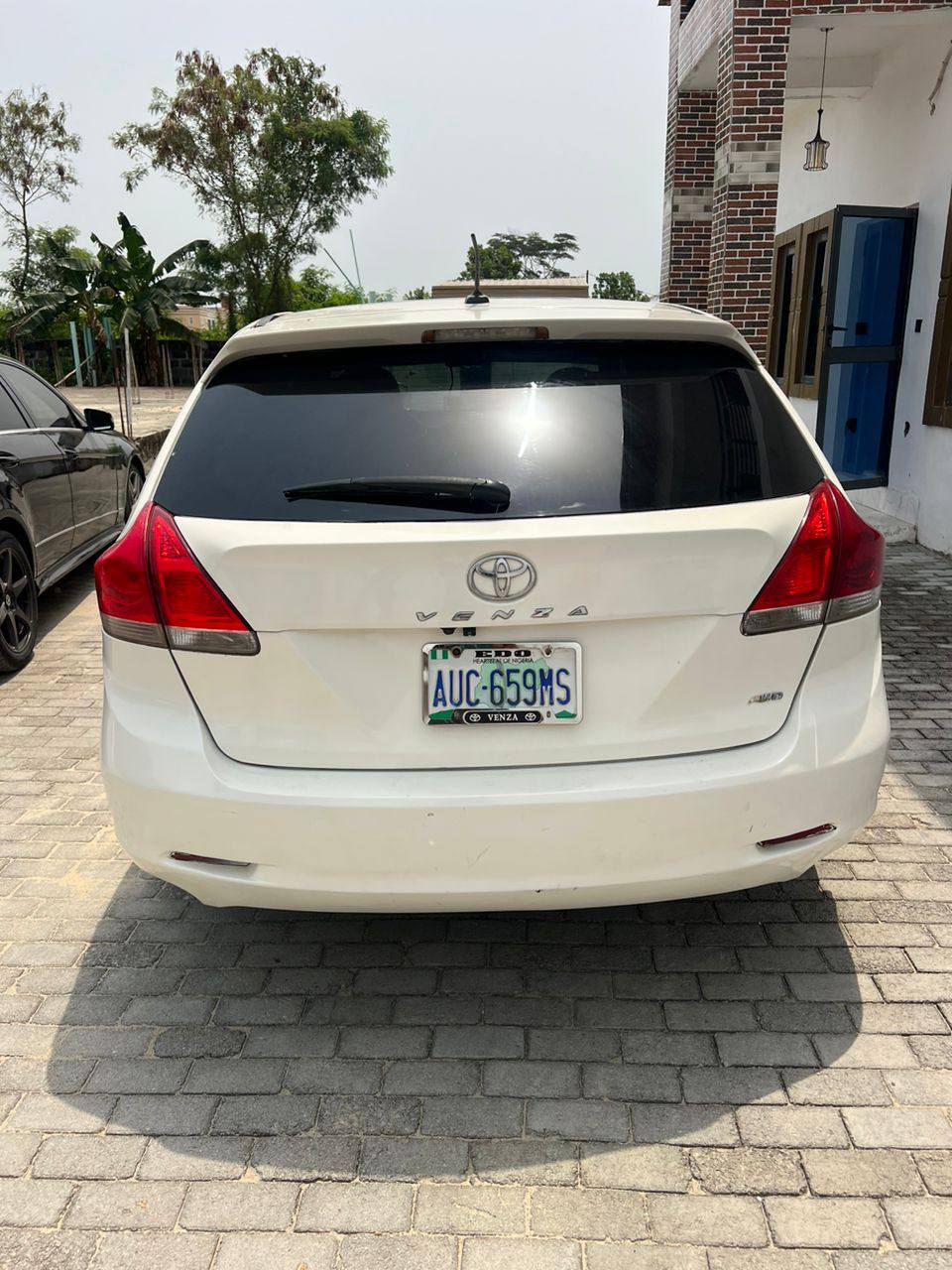 A picture of 2011 TOYOTA VENZA FOR SALE