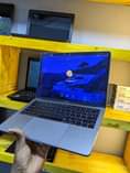 A picture of MacBook Pro TOUCHBAR 2017 Retina Display 13 