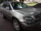 A picture of Awooof 6months used rx300 2000 model pure first body everything