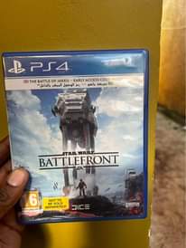 A picture of PS4 games with different price