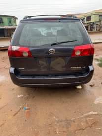 A picture of Registered 2006 Toyota Sienna used like new absolutely perfectly nothing