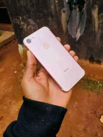 A picture of  IPHONE 7 CLEAN CAL 0705428740