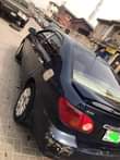 A picture of TOYOTA CORROLLA