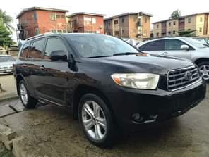 A picture of 2008 Highlander limited edition tokumbo keyless accident free Price 13m