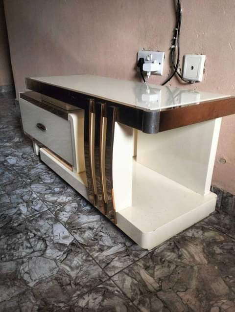 A picture of Foreign TV Stand