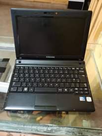 A picture of Laptop samsung mini