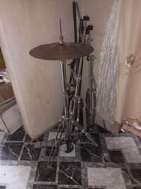 A picture of Nakodisha drum aina ya pearl ina tone nzuri nakodisha kwa
