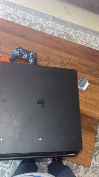 A picture of Ps4 used