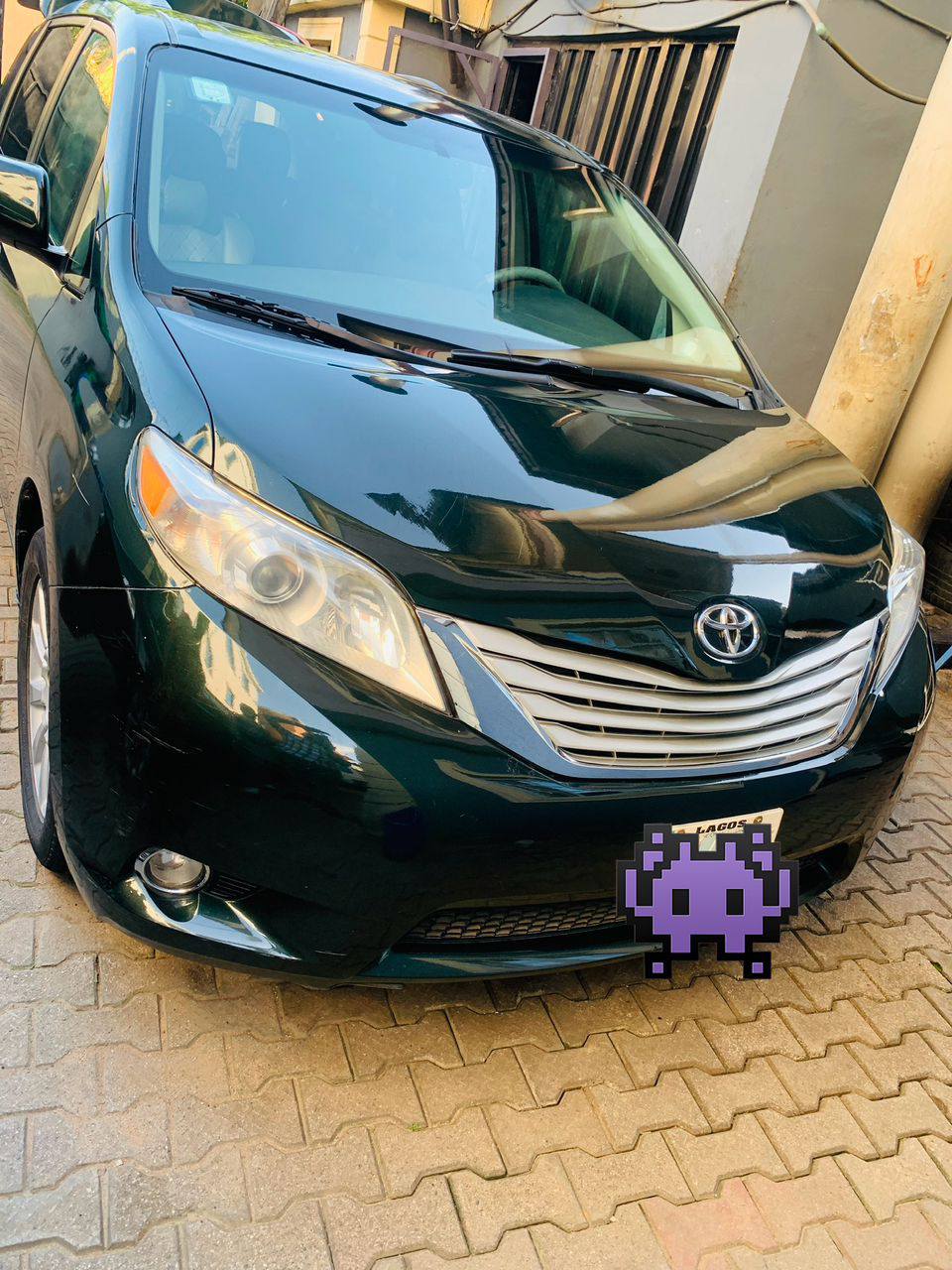 A picture of Registered Toyota Sienna Xle 2012 Fullest Option Toks Standard 