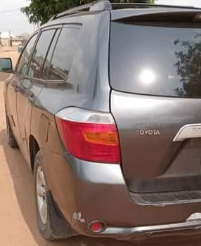 A picture of I have this clean and ready to use Toyota Highlander