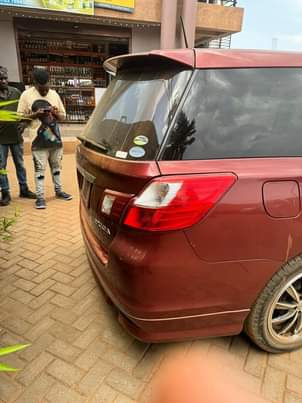 A picture of Subaru exziga