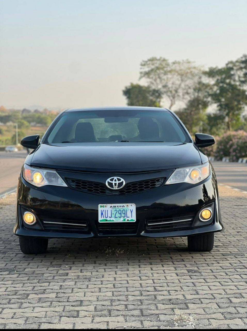 A picture of 2012 TOYOTA CAMRY Toks Standard