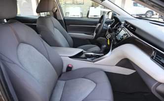 A picture of 2020 Toyota Camry LE Toks key start full option and