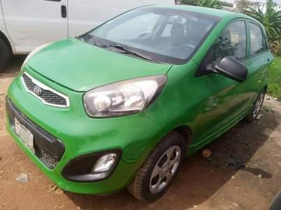 A picture of 2013 Kia picanto in very good condition very sound engine