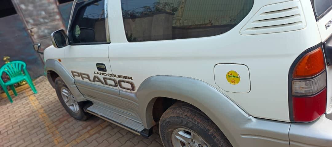 A picture of TX PRADO SINGLE DOOR