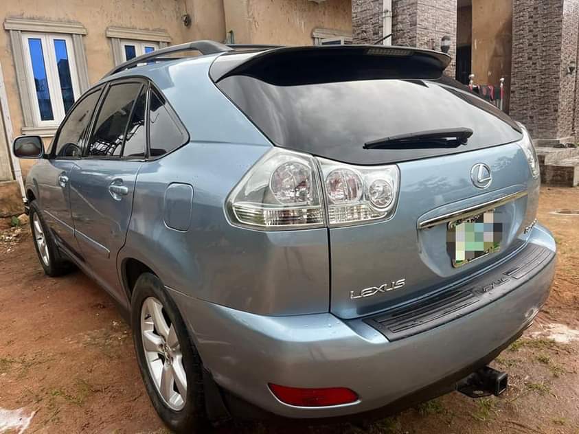 A picture of Highest grade Lexus Rx330 2004 2005 model Location Owerri Imo