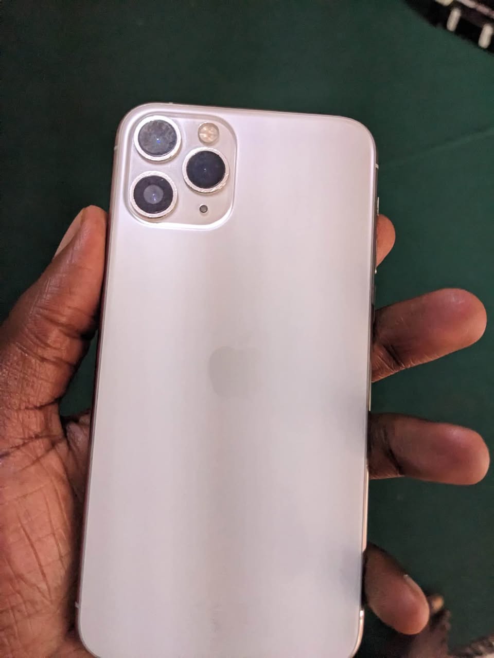 A picture of iPhone 11 Pro 256 gb