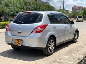 A picture of Nissan tiida