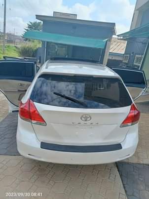 A picture of Toyota venza Awka Anambra Double pano V6 Power boot AC