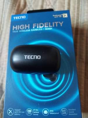 A picture of SHARP TV STAND AND TECNO EAR PADS