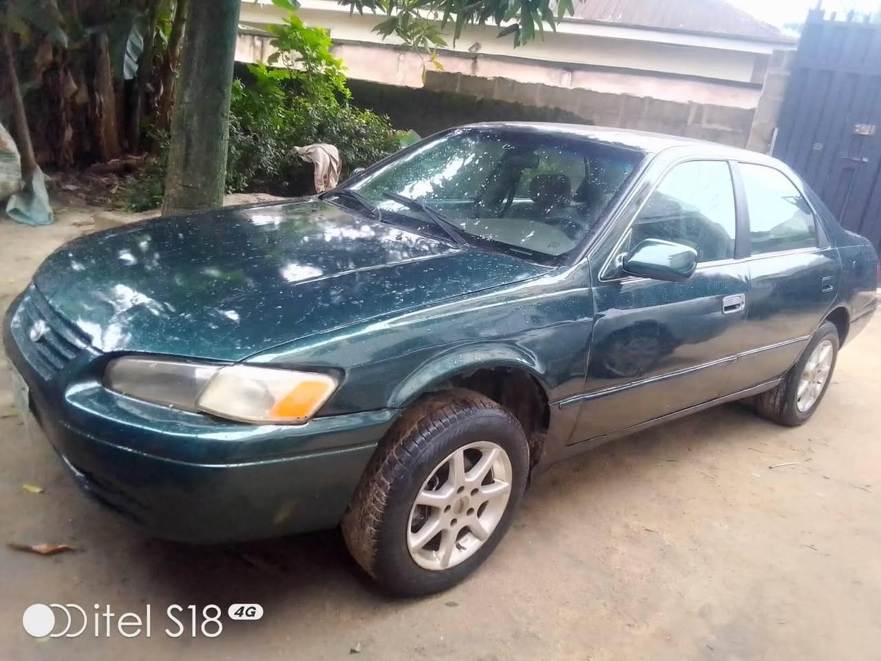 A picture of Very clean and sharp Toyota Camry aka tiny light