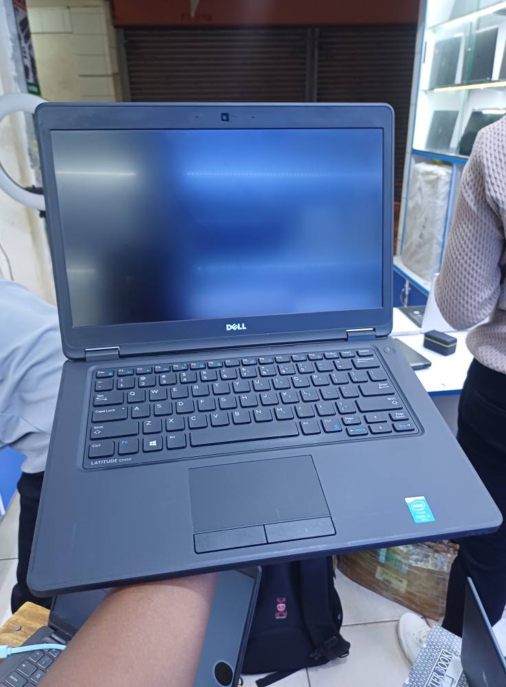 A picture of Dell Latitude 5450