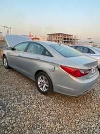A picture of Hyundai Sonata 2013